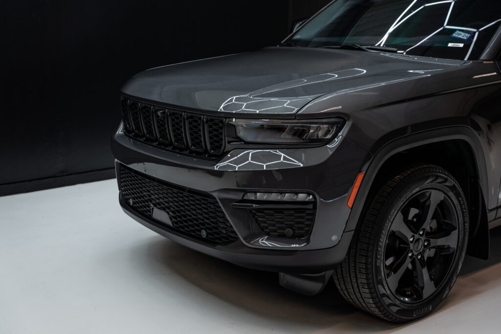 Showroom-Worthy Shine: The Secret to Long-Lasting Car Paint with Clear Bra