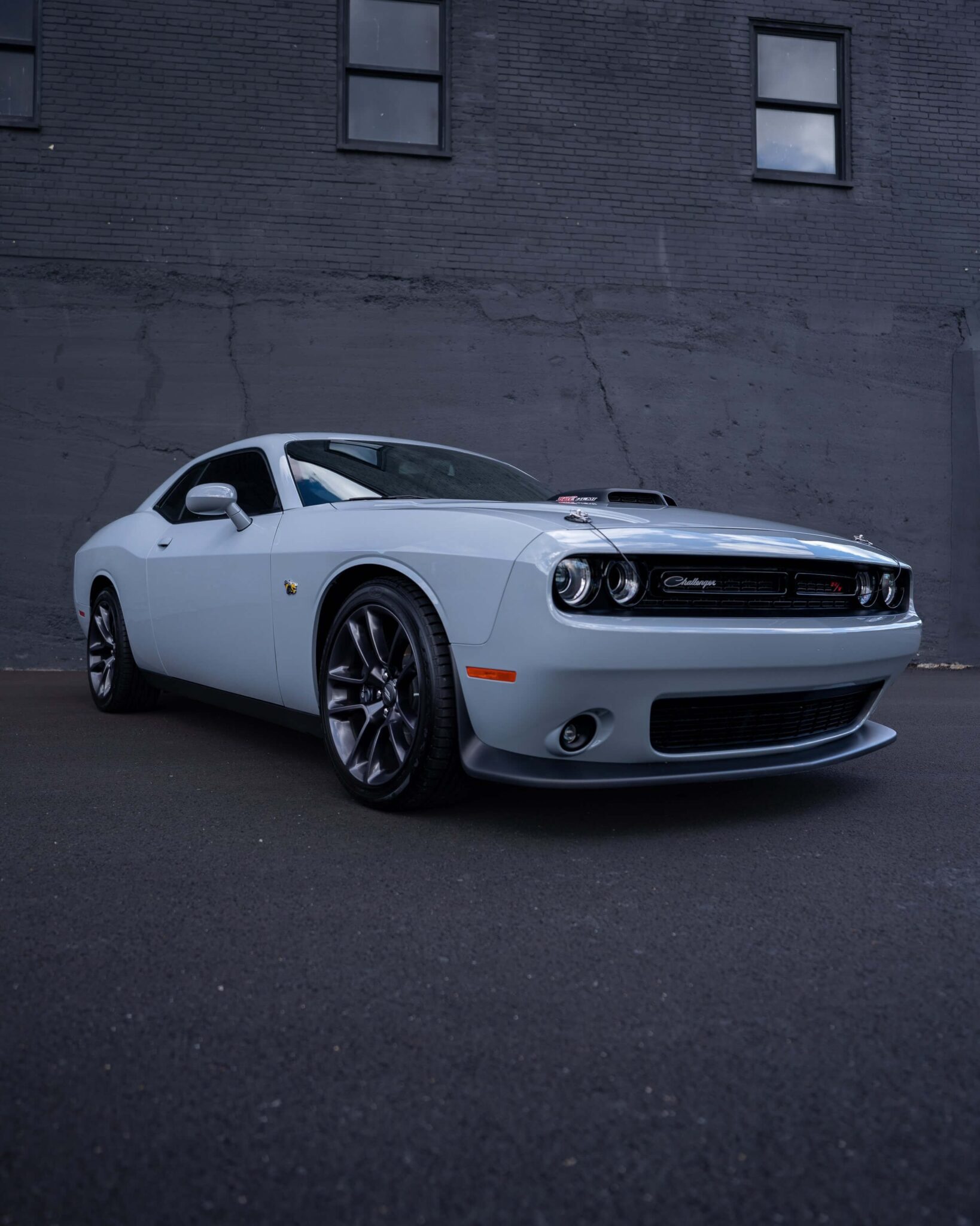 Drive in Comfort, Drive in Style: Clubhouse Garage Auto Detailing Studio Sets New Standards with Premium Window Tinting Solutions